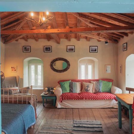 Vintage Stone-Built Country Cottage In Richea Kouloureika Exterior foto